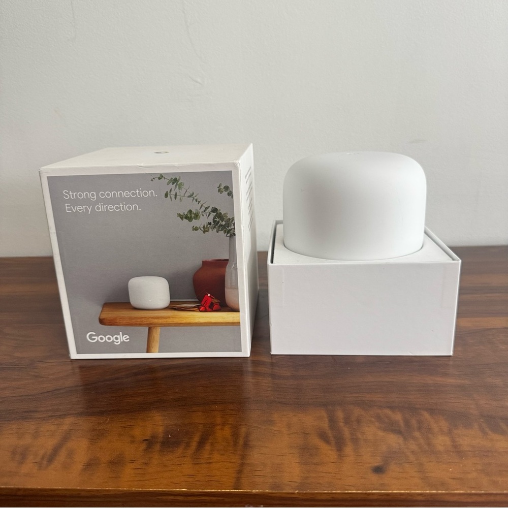 Google Nest Wifi Router Snow AC2200 Dual Band Mesh Router H2D - Picture 7 of 8